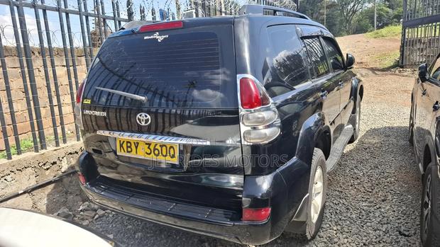Toyota Land Cruiser Prado 3.0 D-4D 5dr 2007 Black