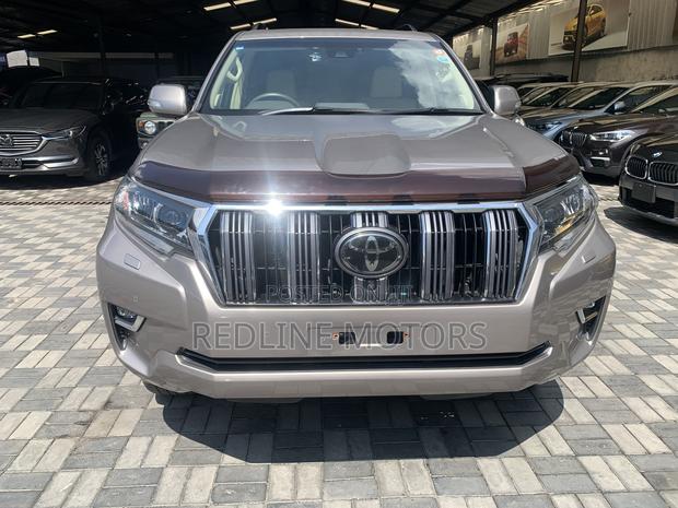 Toyota Land Cruiser Prado 2.8 2017 Gray