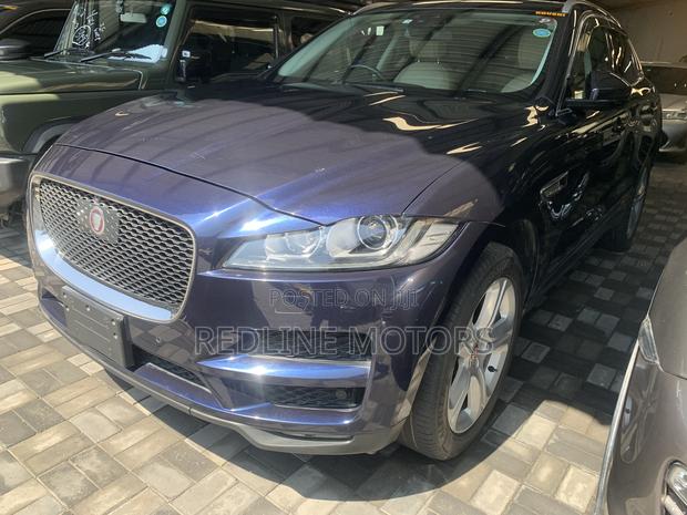 Jaguar F-Pace 2017 Blue
