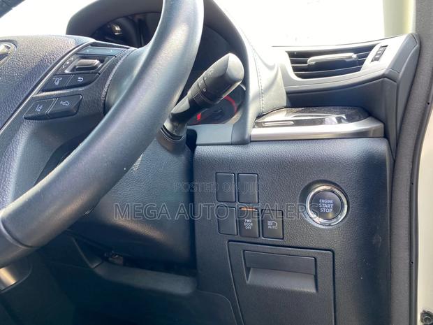 Toyota Vellfire 2018 White