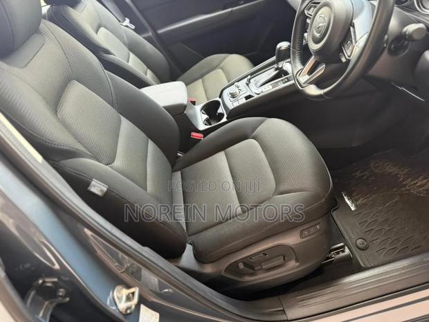 Mazda CX-5 2020 Gray