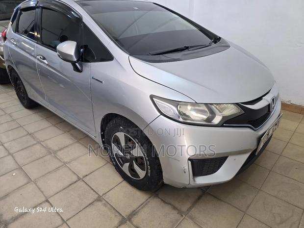Honda Fit 2016 Silver