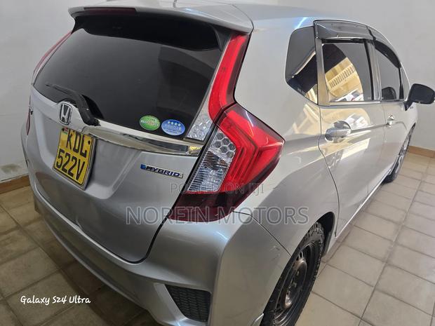 Honda Fit 2016 Silver