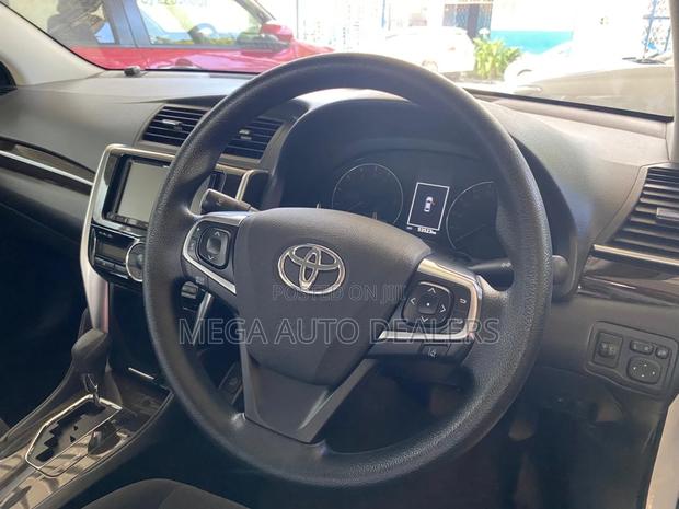 Toyota Premio 2018 White