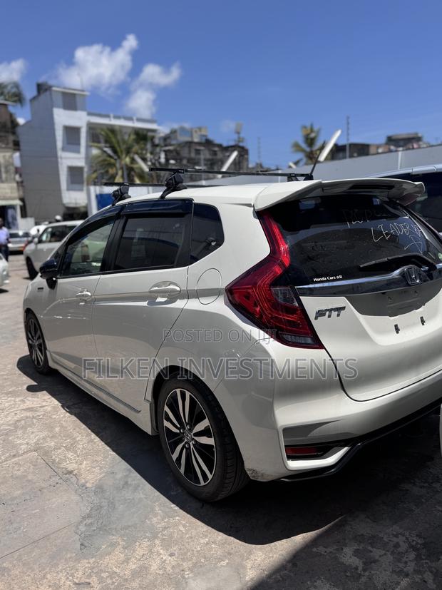 Honda Fit Sport 2019 White