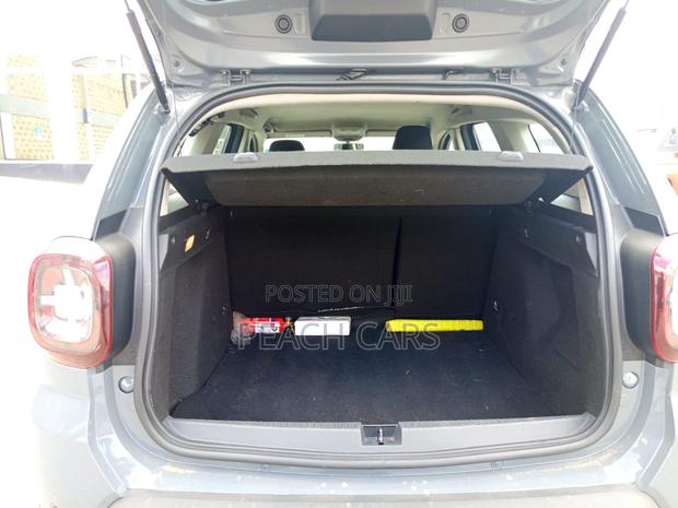 Renault Duster 2023 Gray