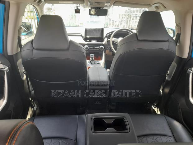 Toyota RAV4 Adventure 2019 Blue