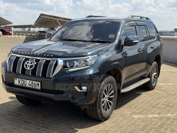 Toyota Land Cruiser 2010 Black