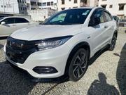 Honda Vezel 2018 White for sale