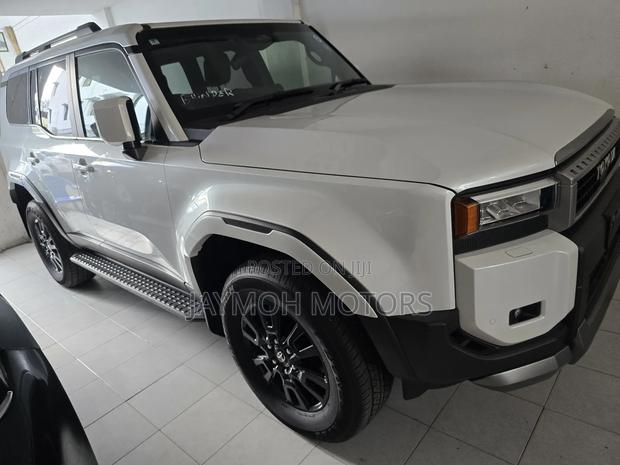 Toyota Land Cruiser Prado 2.8 2025 White