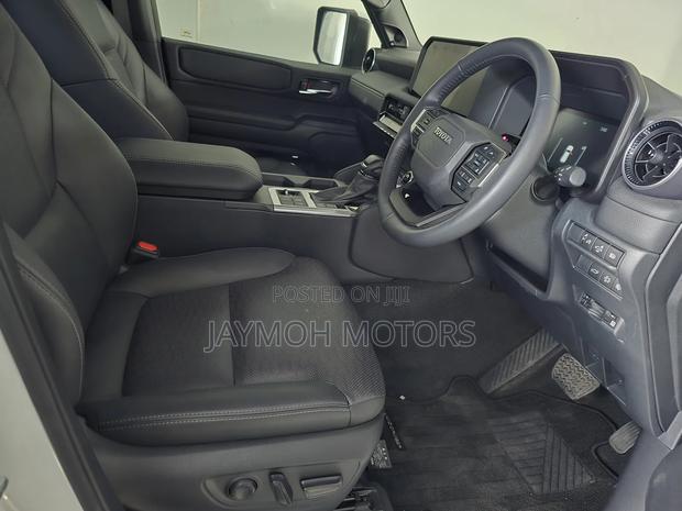 Toyota Land Cruiser Prado 2.8 2025 White