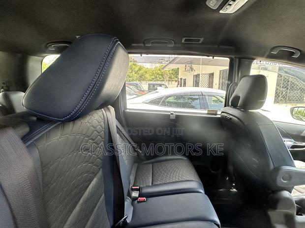 Nissan Serena 2019 Blue