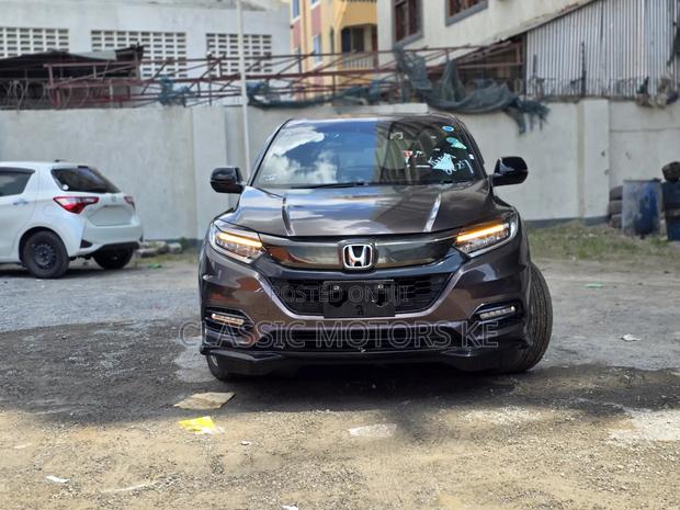 Honda Vezel 1.5 Hybrid 2WD 2019 Purple