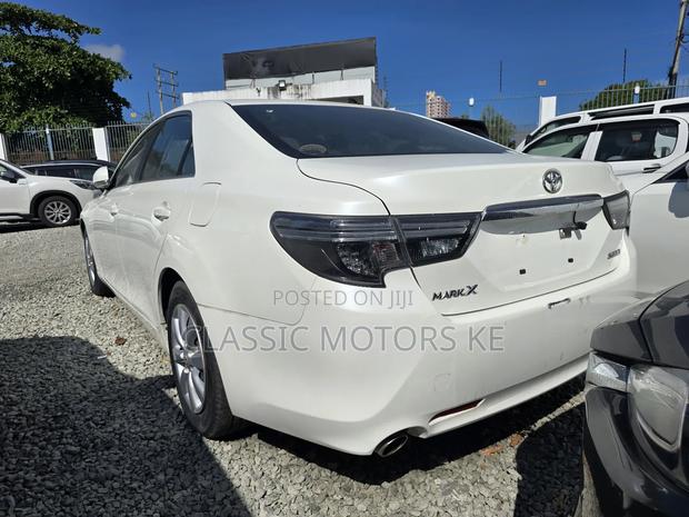 Toyota Mark X 2.5 RWD 2018 White