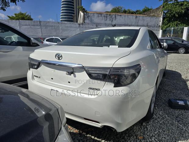 Toyota Mark X 2.5 RWD 2018 White