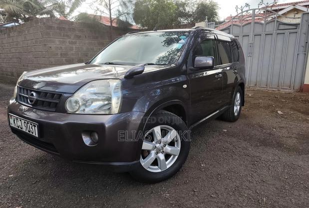 Nissan X-Trail 2010 Purple