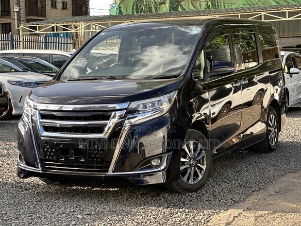 Toyota Esquire 2.0 FWD (7 seater) 2019 Purple