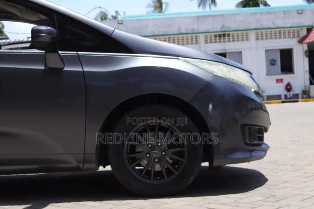 Honda Odyssey 2.4 G 2WD (7 seater) 2015 Gray