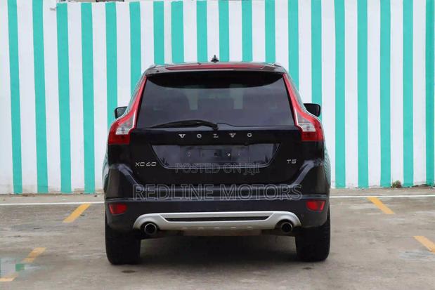 Volvo XC60 T5 FWD 2015 Black