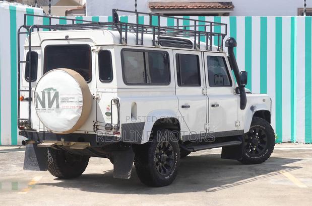 Land Rover Defender Puma 110 2.4 TD 2009 Off white
