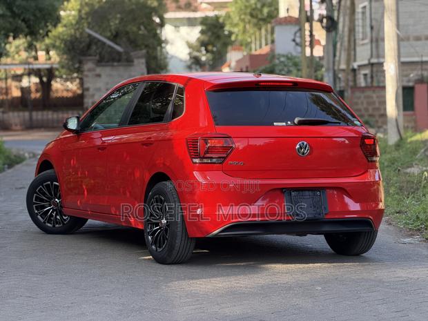 Volkswagen Polo 2018 Red