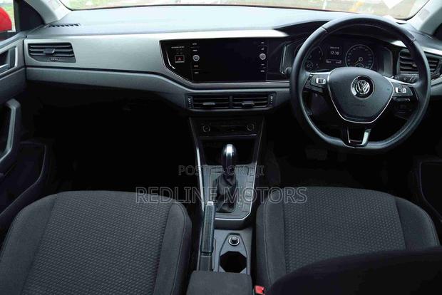 Volkswagen Polo 2018 Red