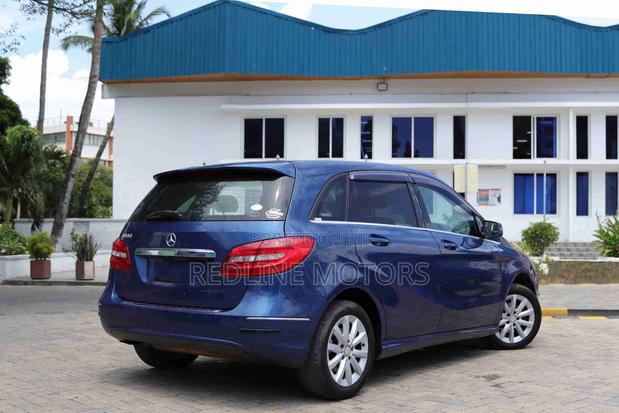 Mercedes-Benz B-Class 2012 Blue