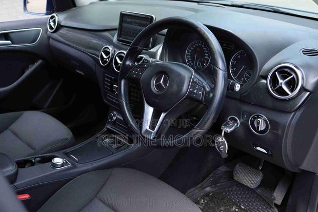 Mercedes-Benz B-Class 2012 Blue