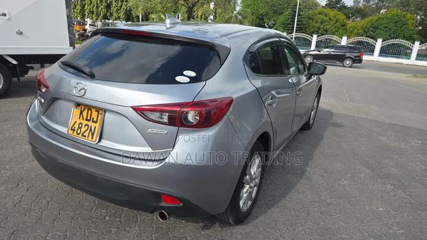 Mazda Axela 2016 Silver