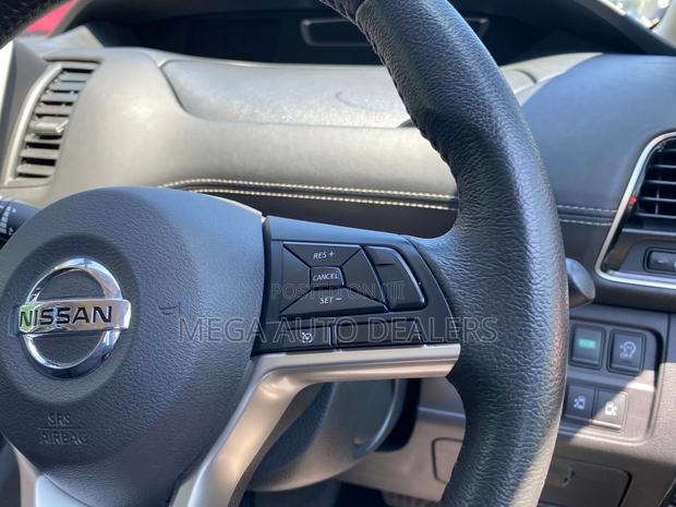 Nissan Serena 2018 White