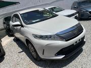 Toyota Harrier 2018 White for sale