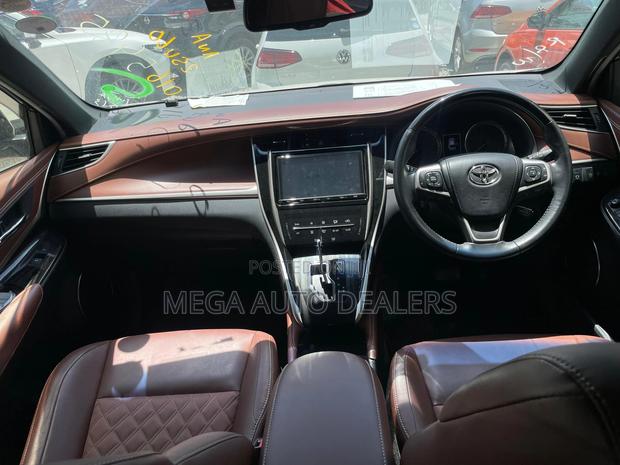 Toyota Harrier 2018 White