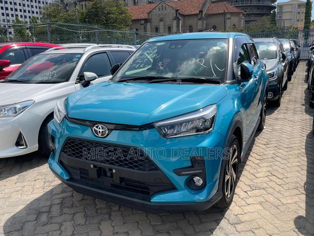 Toyota Raize 2019 Blue