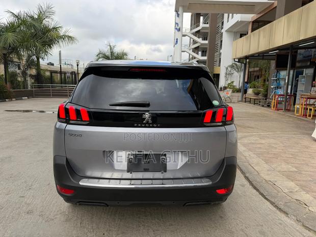 Peugeot 5008 1.6 PureTech 180 2019 Gray