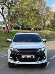 Toyota Harrier 2016 White for sale