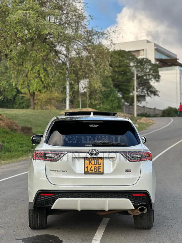 Toyota Harrier 2016 White