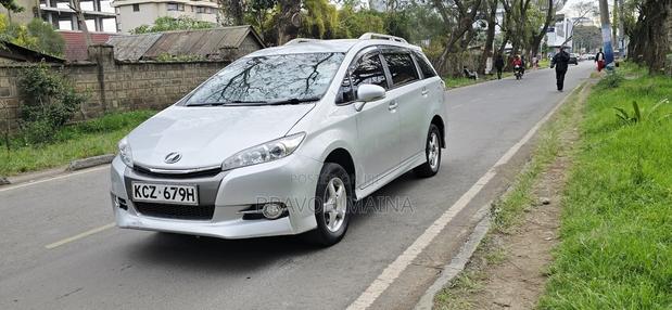 Toyota Wish 2015 Silver