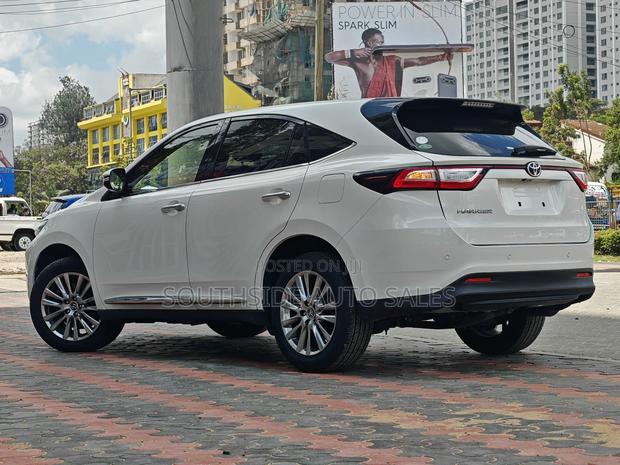 Toyota Harrier 2.0 2019 Pearl
