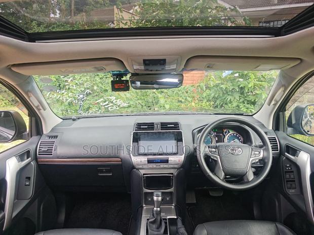Toyota Land Cruiser Prado 2019 Black