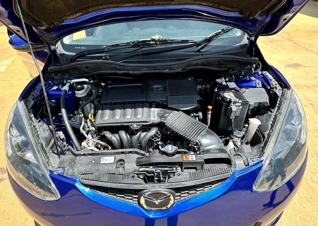 Mazda Demio 2010 Blue