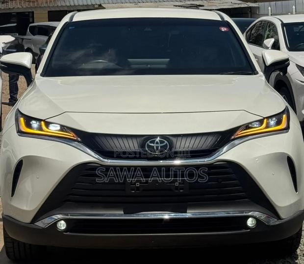 Toyota Harrier 2021 White