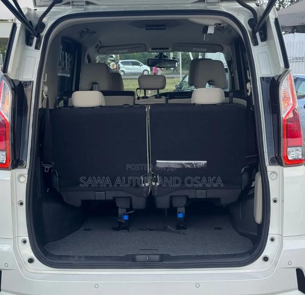 Nissan Serena 2019 White