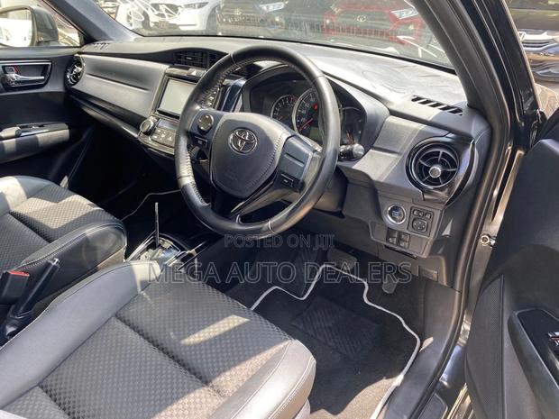 Toyota Corolla Fielder 2018 Black