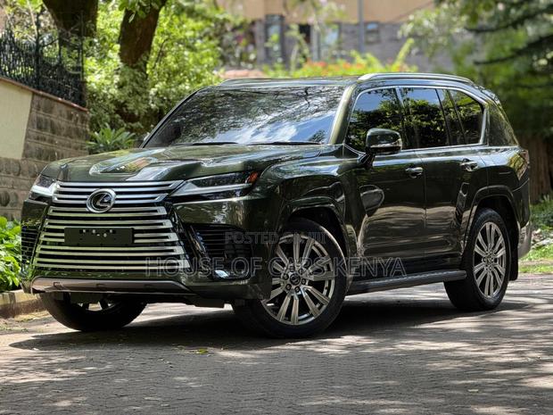 Lexus LX LX 600 2024 Green