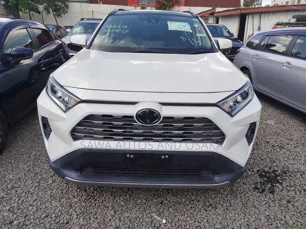 Toyota RAV4 2019 White