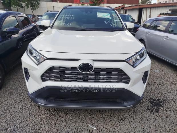 Toyota RAV4 2019 White
