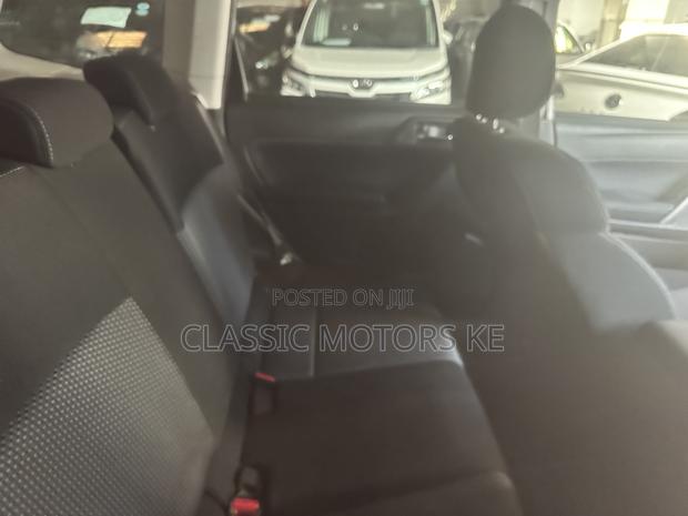 Subaru Forester Base AWD 2019 Silver