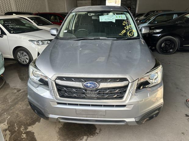 Subaru Forester Base AWD 2019 Silver