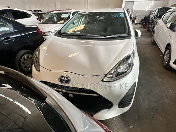 Toyota Aqua 2019 White
