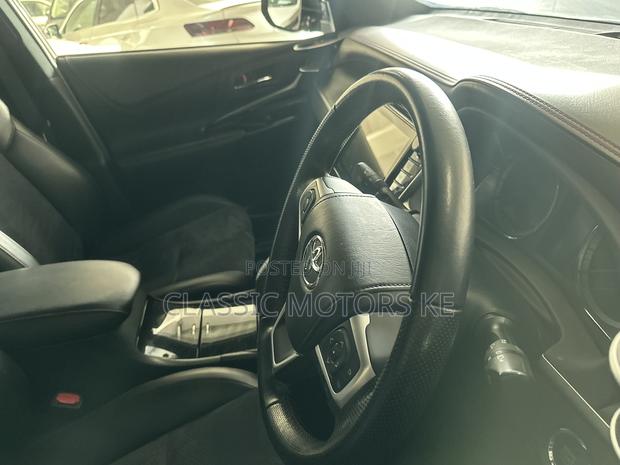 Toyota Harrier 2.0 4WD 2020 Black